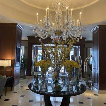 The Townsend Hotel - Gorgeous flower arrangement in the lobby - Hotels Near Me - Birmingham, Michigan The Townsend Hotel - Gorgeous flower arrangement in the lobby - Hotels Near Me - Birmingham, Michigan