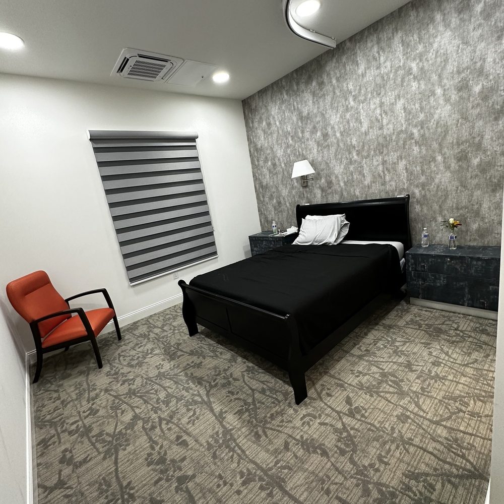 Virtue Recovery Center - Typical private room layout - Rehabilitation Center Near Me - Las Vegas, Nevada
