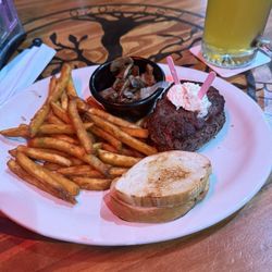 Filet with sides