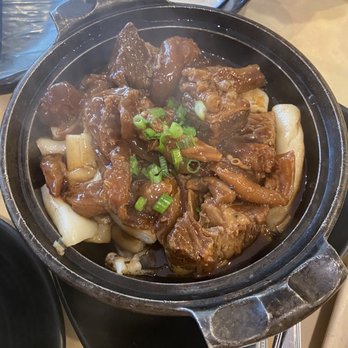 Double Double Restaurant 老油条 - Beef brisket and tendon Rice roll clay pot - Cantonese Near Me - Richmond, British Columbia Double Double Restaurant 老油条 - Beef brisket and tendon Rice roll clay pot - Cantonese Near Me - Richmond, British Columbia