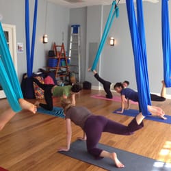 Deep Stretch with silks. A new way to engage your muscles.!