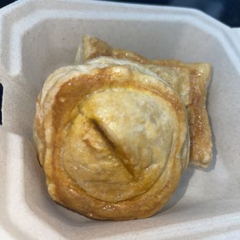 Superwow Coffee - Ropa vieja pastelito - Coffee & Tea Near Me - Hollywood, Florida
