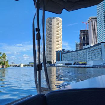 eBOATS Tampa - Boating Near Me - Tampa, Florida