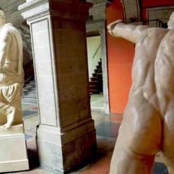 Antigua Academia de San Carlos - Dat ass!
