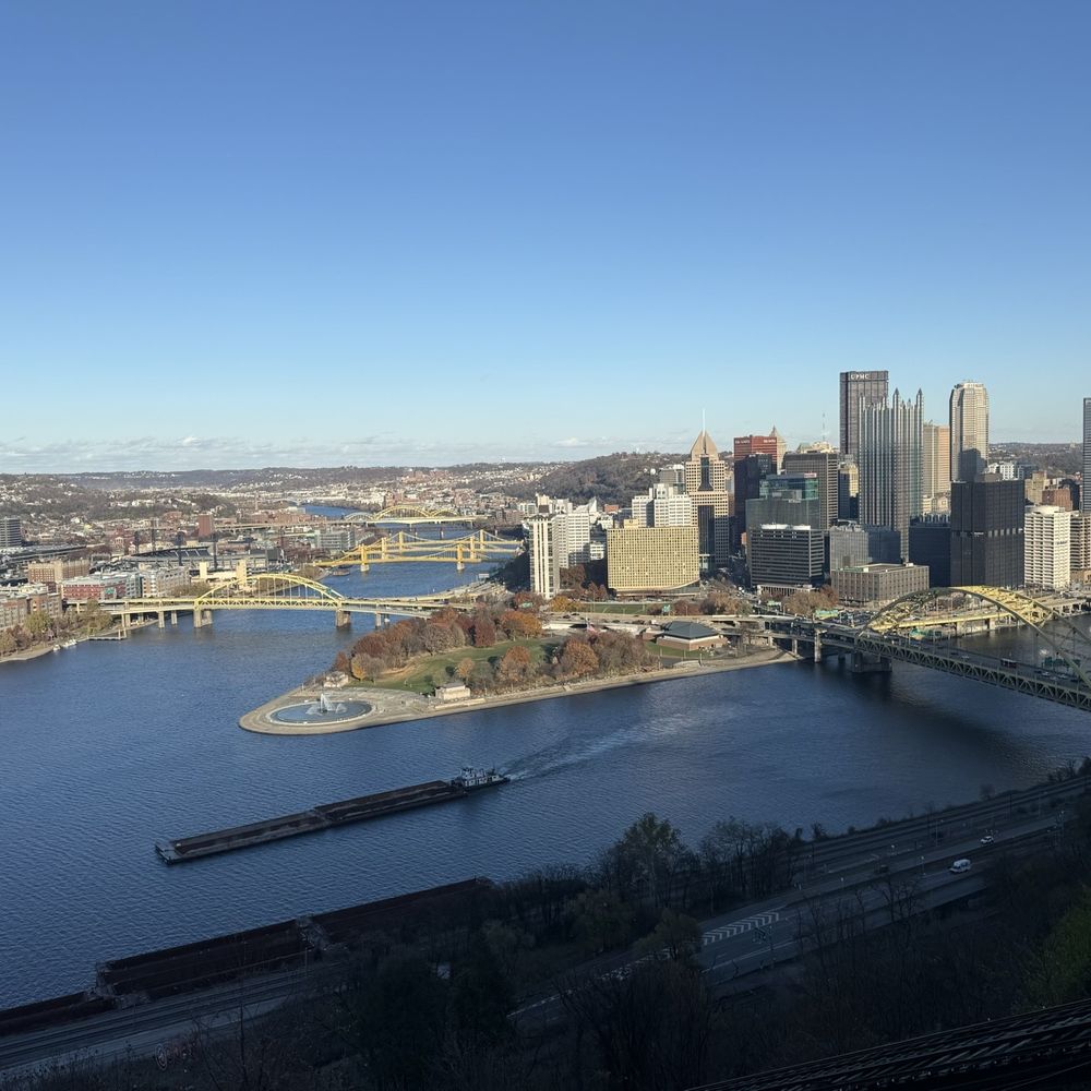 Duquesne Incline - Photo 6: View of Downtown Pittsburgh - Landmarks & Historical Buildings Near Me - Pittsburgh, Pennsylvania Duquesne Incline - Photo 6: View of Downtown Pittsburgh - Landmarks & Historical Buildings Near Me - Pittsburgh, Pennsylvania