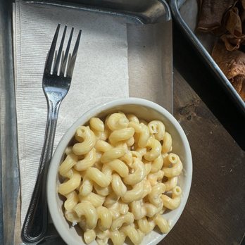 Community Beer Company - Mac and cheese side - Breweries Near Me - Dallas, Texas Community Beer Company - Mac and cheese side - Breweries Near Me - Dallas, Texas