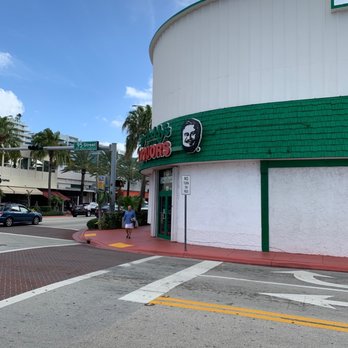 Big Daddy's Liquors - the outside of the building - Beer, Wine & Spirits Near Me - Surfside, Florida Big Daddy's Liquors - the outside of the building - Beer, Wine & Spirits Near Me - Surfside, Florida