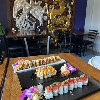 The Happy Elephant - Delicious - Thai Near Me - Manzanita, Oregon The Happy Elephant - Delicious - Thai Near Me - Manzanita, Oregon