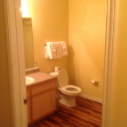 Large, clean bath with hot water, hair dryer, and plenty of towels. Large, clean bath with hot water, hair dryer, and plenty of towels.