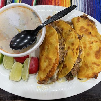 E’Z Taqueria - Tacos Near Me - Stroudsburg, Pennsylvania