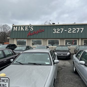 Mike's Autoplex - Front Entrance - Auto Loan Providers Near Me - Memphis, Tennessee Mike's Autoplex - Front Entrance - Auto Loan Providers Near Me - Memphis, Tennessee