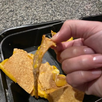 El Rincon - The last time I checked nachos are supposed to be crunchy not floppy. - Mexican Near Me - Pflugerville, Texas