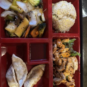 Grace Japanese Steak House - L21. Chicken Teriyaki bento box - Japanese Near Me - Ocala, Florida