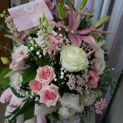 Sheila's Country Rose Florist