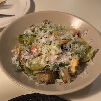 Bar Etoile - Panzanella and peaches - Wine Bars Near Me - Los Angeles, California