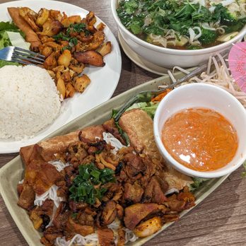 Bone & Broth - Vietnamese Near Me - Ontario, California Bone & Broth - Vietnamese Near Me - Ontario, California