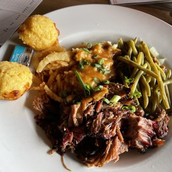 Front Range Barbeque - Bbq brisket, green beans, mashed potatoes and gravy, petite corn muffins - Barbeque Near Me - Colorado Springs, Colorado