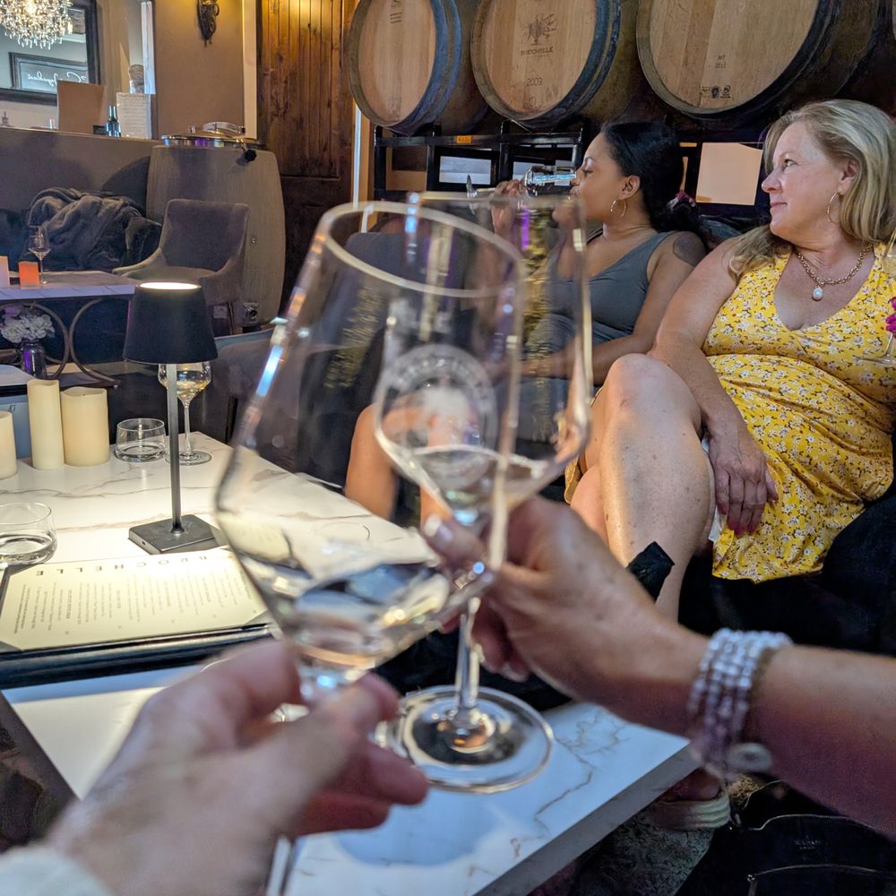 Brochelle Vineyards - Wine Tasting Room Near Me - Paso Robles, California