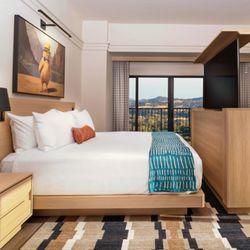 Chicken Ranch Casino Resort - Chic-Chateau Suite