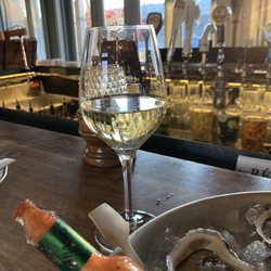 Le Boating Club - Belle selection de vin
