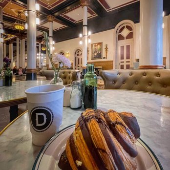 1886 Cafe & Bakery - Chocolate Croissant - American Near Me - Austin, Texas