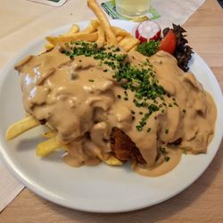 Zum Bizzenbachtal - Jägerschnitzel