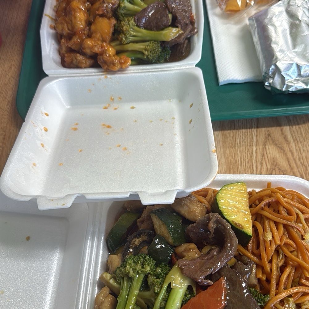 Chow mei and broccoli beef, orange chicken, mushroom chicken Chow mei and broccoli beef, orange chicken, mushroom chicken