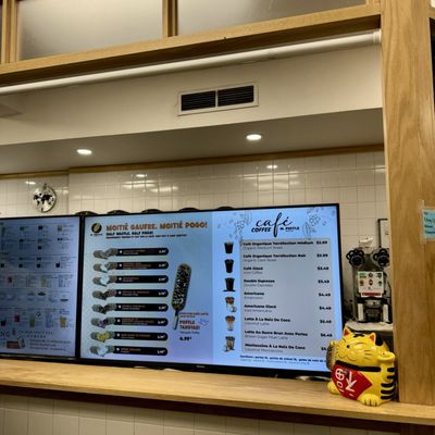 Yifang Taiwan Fruit Tea by null