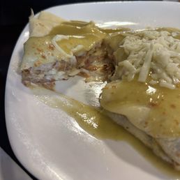 Pork verde crepes