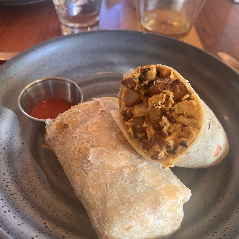 h2hotel - Breakfast Burrito - Hotels Near Me - Healdsburg, California
