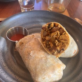 h2hotel - Breakfast Burrito - Hotels Near Me - Healdsburg, California