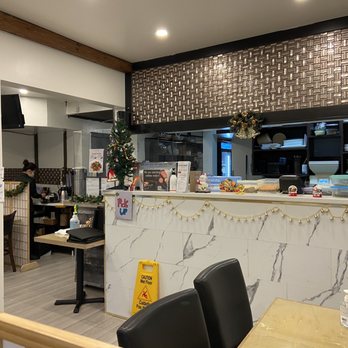 Sushi High - the kitchen and dining area - Sushi Bars Near Me - Vancouver, British Columbia
