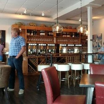 Aardvark Wine Lounge - Self service wine bar, run by chip card tab system. Easy in and out payments. Decor choices are nicely done and create a good feel. - Wine Bars Near Me - Green Bay, Wisconsin Aardvark Wine Lounge - Self service wine bar, run by chip card tab system. Easy in and out payments. Decor choices are nicely done and create a good feel. - Wine Bars Near Me - Green Bay, Wisconsin