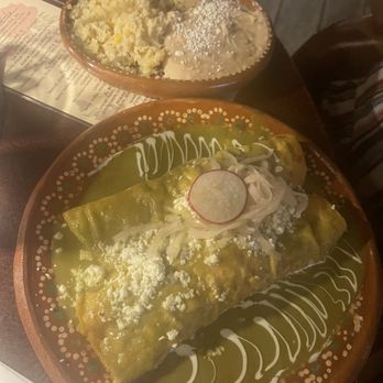 Rosa Madera - Enchiladas - Mexican Near Me - Sacramento, California Rosa Madera - Enchiladas - Mexican Near Me - Sacramento, California