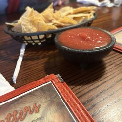 Bellas Fresh Mexican Grill - Chips and salsa