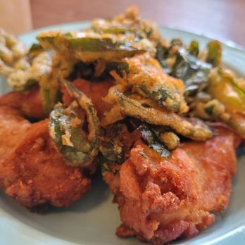 Gai Noi - Basil wings - Desserts Near Me - Minneapolis, Minnesota Gai Noi - Basil wings - Desserts Near Me - Minneapolis, Minnesota