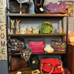 Melissa's Mighty Finds Thrift & Re-Purposed Store