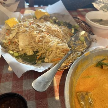 Tapsilog Cantina - Pancit and chicken kare kare - Filipino Near Me - Santa Clara, California Tapsilog Cantina - Pancit and chicken kare kare - Filipino Near Me - Santa Clara, California