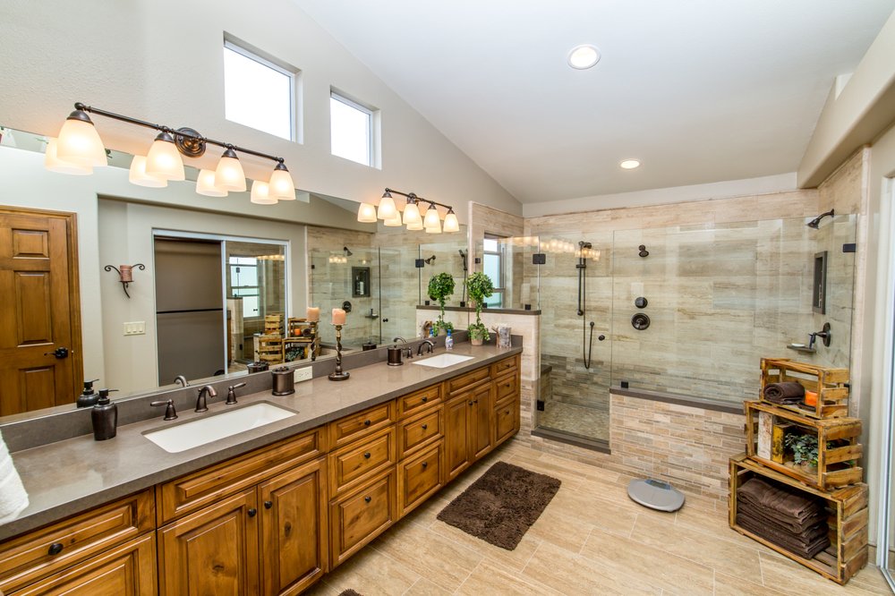 STACEY VALDEZ RE/MAX GOLD COAST Updated October 2024 20 Photos