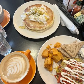 Sleepy Bee Cafe - Oakley - Breakfast & Brunch Near Me - Cincinnati, Ohio Sleepy Bee Cafe - Oakley - Breakfast & Brunch Near Me - Cincinnati, Ohio
