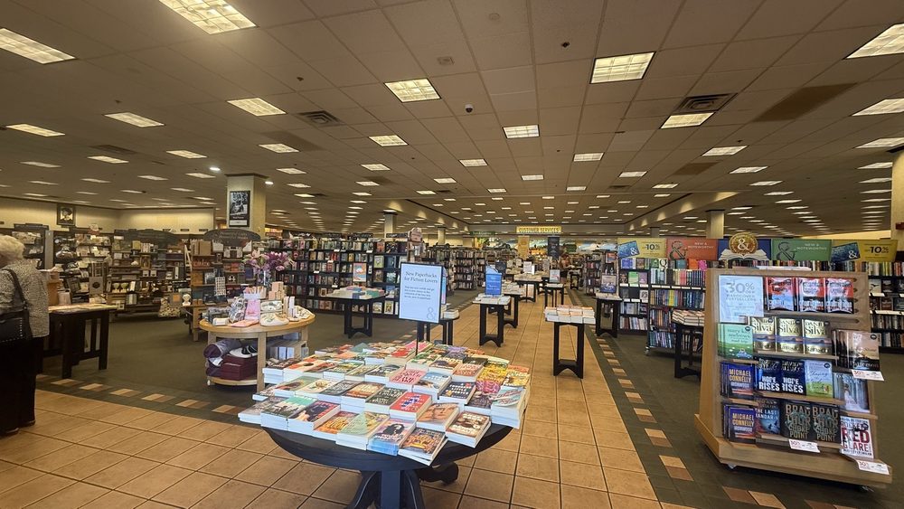Barnes & Noble Logo