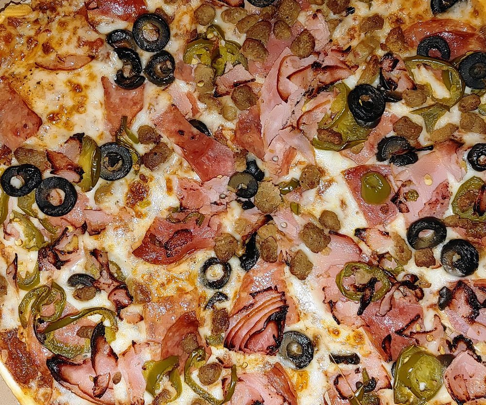 Food from Mazzio's Pizza