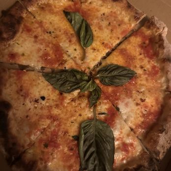 Bella Luna Pizza - Margarita pizza! - Pizza Near Me - Los Angeles, California Bella Luna Pizza - Margarita pizza! - Pizza Near Me - Los Angeles, California