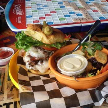 Hey Joe's - Nirvana Burger - grilled onions and portabella mushrooms, Applewood smoked bacon, Swiss cheese, fully dressed - American Near Me - Cleveland, Mississippi
