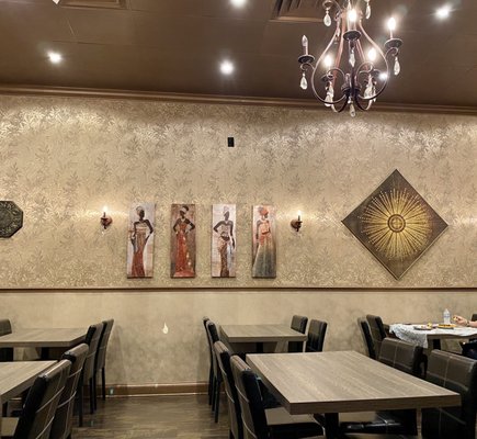 World's Magic Restaurant by null
