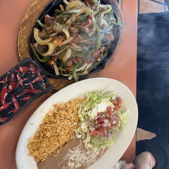 Chile Verde Mexican Restaurant - Vegetarian Fajitas - Mexican Near Me - Winter Haven, Florida