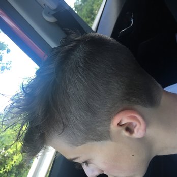 Classic Barber Shop - Barbers Near Me - Burien, Washington