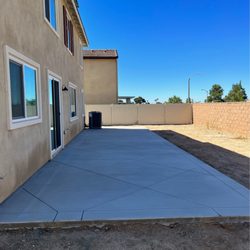 Lira Concrete - Diamond Joint Patio