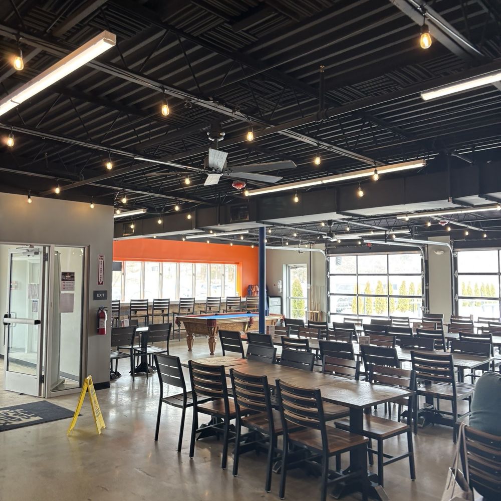Ignite Brewing Company - Dining room area - Brewpubs Near Me - Brunswick, Ohio Ignite Brewing Company - Dining room area - Brewpubs Near Me - Brunswick, Ohio
