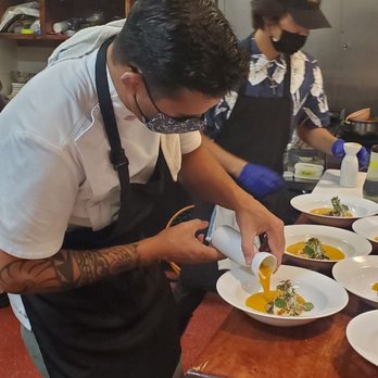 Miyo's Restaurant - Chef Louis in action - Izakaya Near Me - Hilo, Hawaii